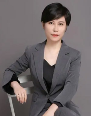 秦炜琳