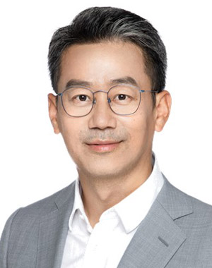 鲍臻炜